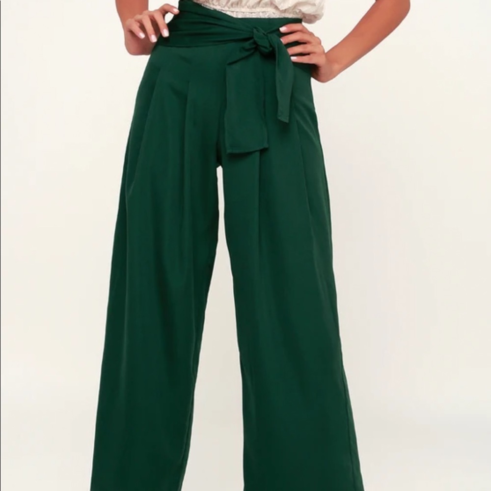 Green belted wide leg cropped pants